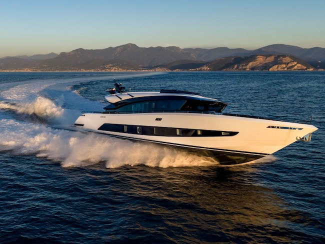 Next yacht riunisce i marchi Ab e Maiora