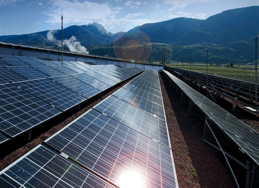 Impianto fotovoltaico sulla centrale di teleriscaldamento Alperia a Merano