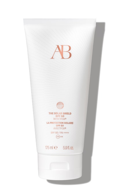 Crema solare con tecnologia TFC8®, AUGUSTINUS BADER (175 ml, 135 €).