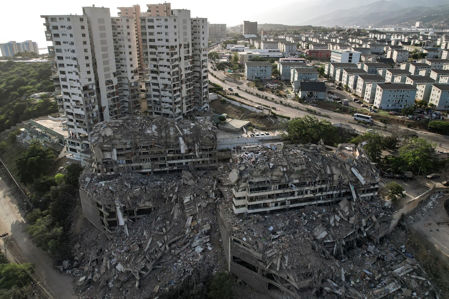 Edifici danneggiati dai terremoti che hanno colpito Catia La Mar, in Venezuela (APN)