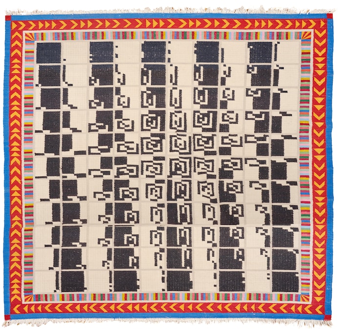 Alternando da uno a cento e viceversa, 1993 Wool and cotton kilim / kilim in lana e cotone 272 x 265 cm (107 1/8 x 104 3/8 in.) Cat Rais: n. 2996, pp. 276-277, vol IV/1, (a. 1508) Courtesy of Ben Brown Fine Arts