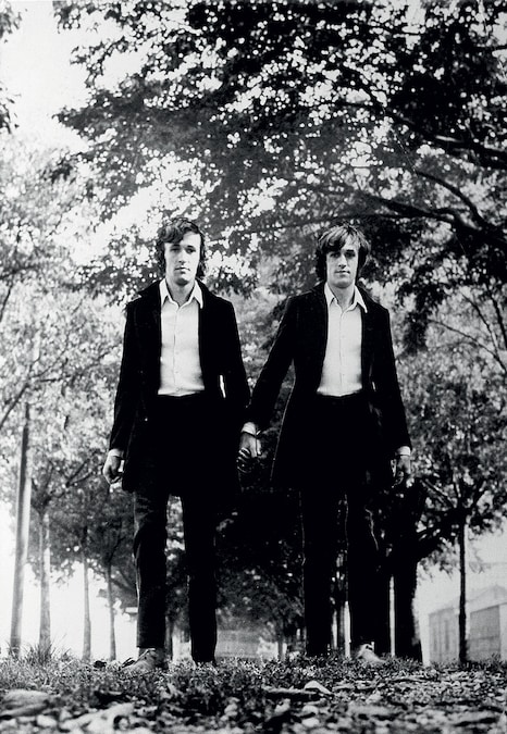 Gemelli, 1968 Photographic print (photomontage) / stampa fotografica (fotomontaggio) 15 x 10 cm Cat Rais: n. 199, p. 200, vol I, (a. 3527) Private collection / collezione privata
