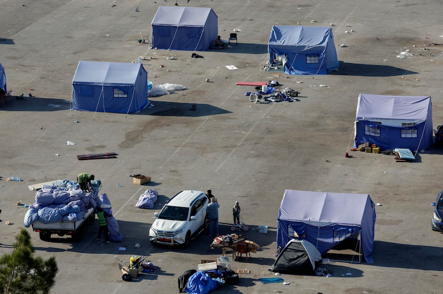 Un accampamento di fortuna per gli sfollati vicino al lungomare di Beirut, in Libano, il 30 giugno 2026. (EPA)