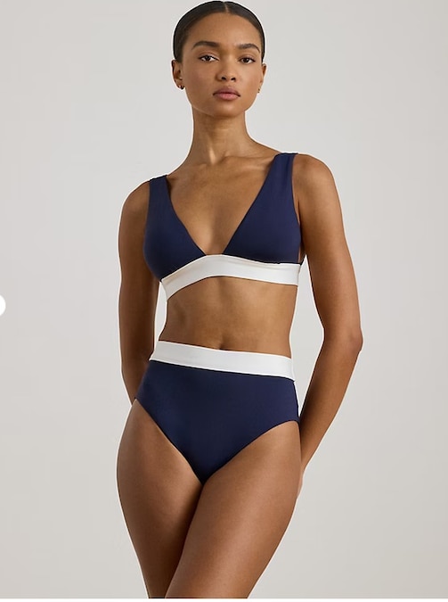 Modello Ralph Lauren per l’estate 2026