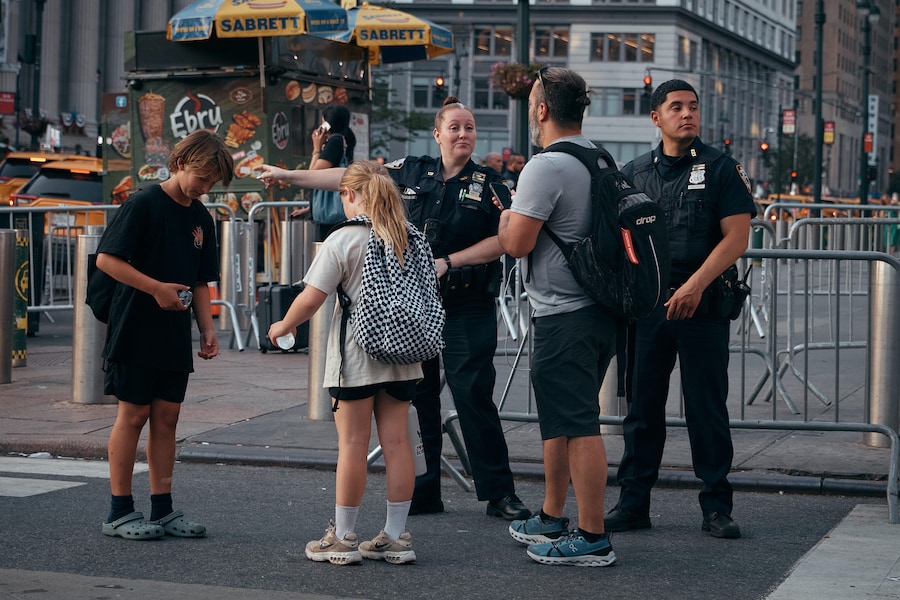 Police officers block the street outside Madison Square Garden ahead of the wedding of Taylor Swift in New York on Thursday, July 2, 2026. The wedding ceremony is scheduled to take place on Friday, July 3. (AP Photo/Andres Kudacki) (APN)