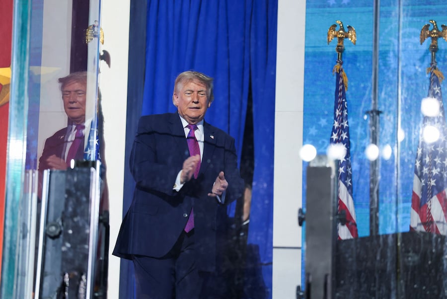 Il presidente degli Stati Uniti Donald Trump partecipa a una cerimonia per il 250° anniversario dell'indipendenza degli Stati Uniti, al Monte Rushmore a Keystone, nel South Dakota (Stati Uniti), il 3 luglio 2026. REUTERS/Kylie Cooper (REUTERS)