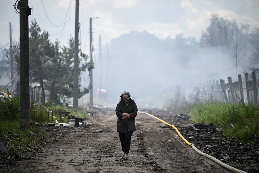 La periferia di Kiev colpita da missili e droni russi. (REUTERS)