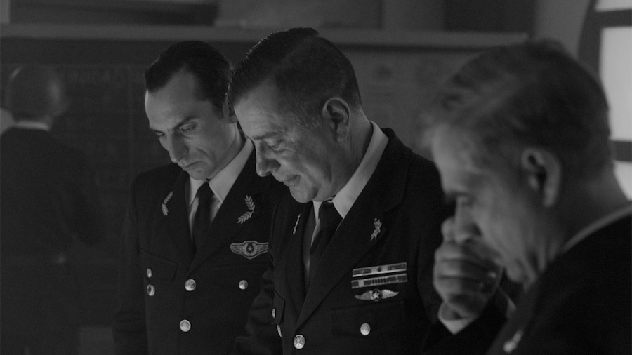 Una scena tratta dal film «L’hangar rosso»