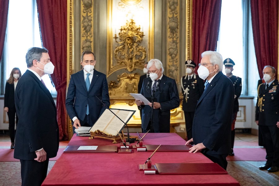 13 febbraio 2021 - Roma - Il Presidente della Repubblica Sergio Mattarella e il Presidente del Consiglio Mario Draghi in occasione della cerimonia di giuramento del governo. (Foto di Francesco Ammendola - Ufficio per la Stampa e la Comunicazione della Presidenza della Repubblica)
