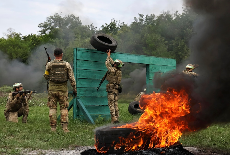 EPA/65 MECHANIZED BRIGADE PRESS SERVICE (EPA)