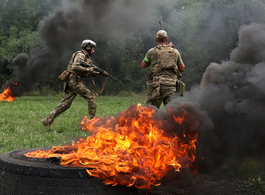 EPA/65 MECHANIZED BRIGADE PRESS SERVICE (EPA)