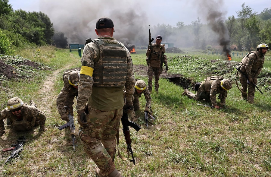 EPA/65 MECHANIZED BRIGADE PRESS SERVICE (EPA)