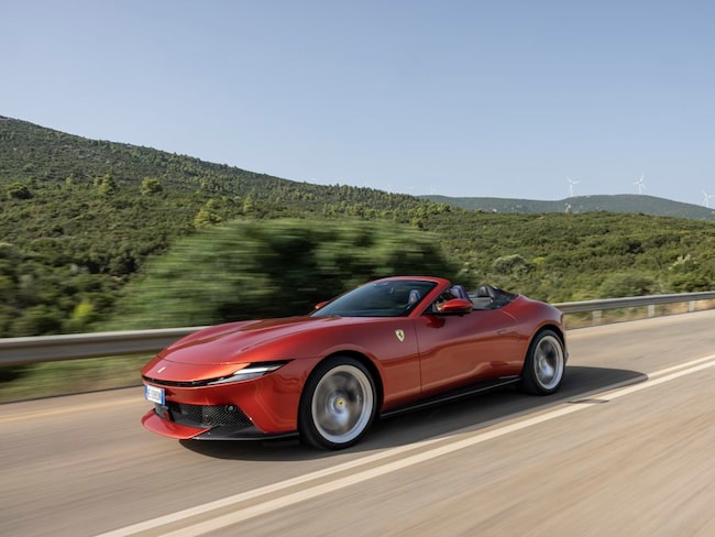 Ferrari Amalfi Spider, le immagini della 2+ made in Maranello