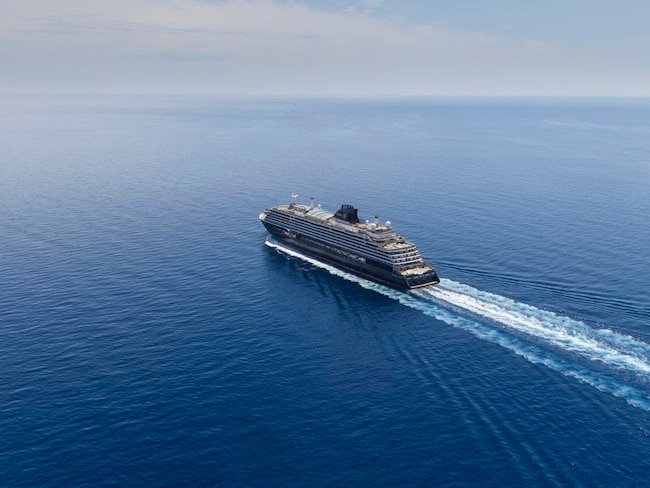 Explora III, lusso a bordo