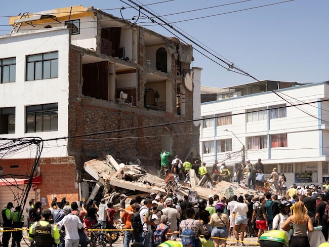 Terremoto in Colombia, palazzi crollati e vittime