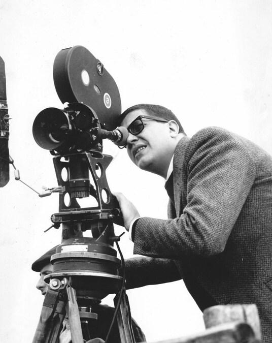 Sul set di Se permettete parliamo di donne. 1964. Archivio Famiglia Scola
