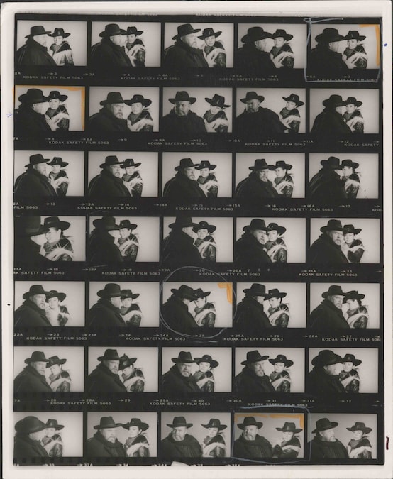 Orson Welles e Oja Kodar sul set di F for Fake. Fotografia, 1973. Collezioni personali di Welles e Kodar. Collezione Archivi di Stato-Šibenik, Croazia
