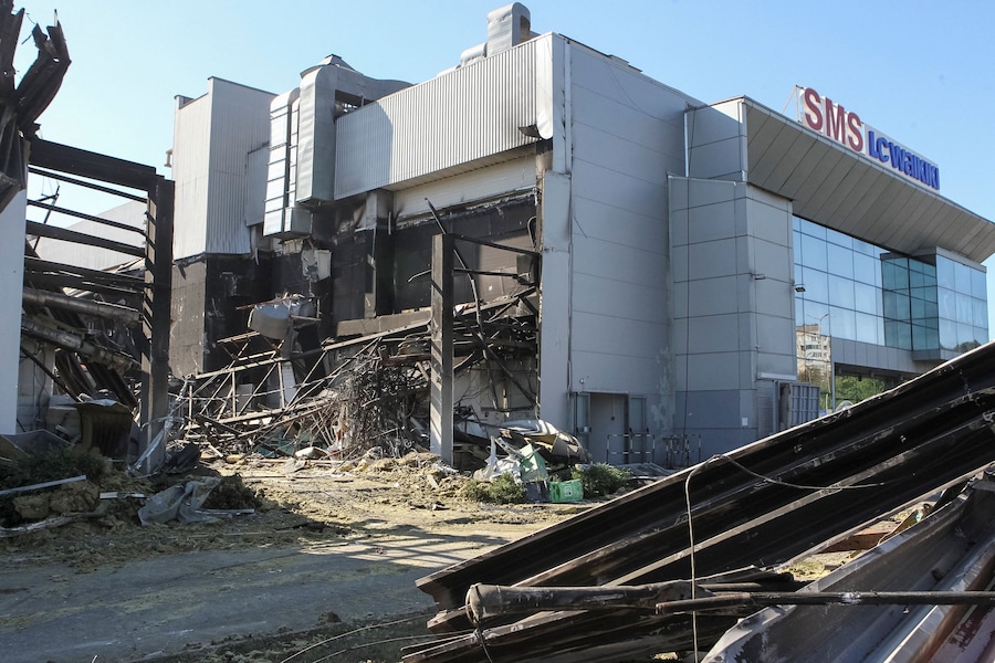 Un centro commerciale distrutto dall'attacco con droni russi nella città di Kryvyi Rih, nella regione di Dnipropetrovsk, Ucraina (REUTERS)