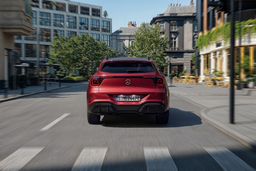  (Mercedes-Benz AG)