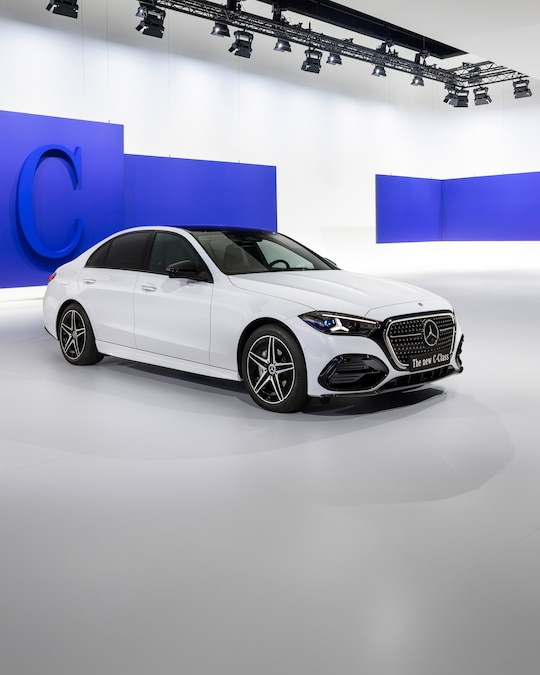  (Mercedes-Benz AG)