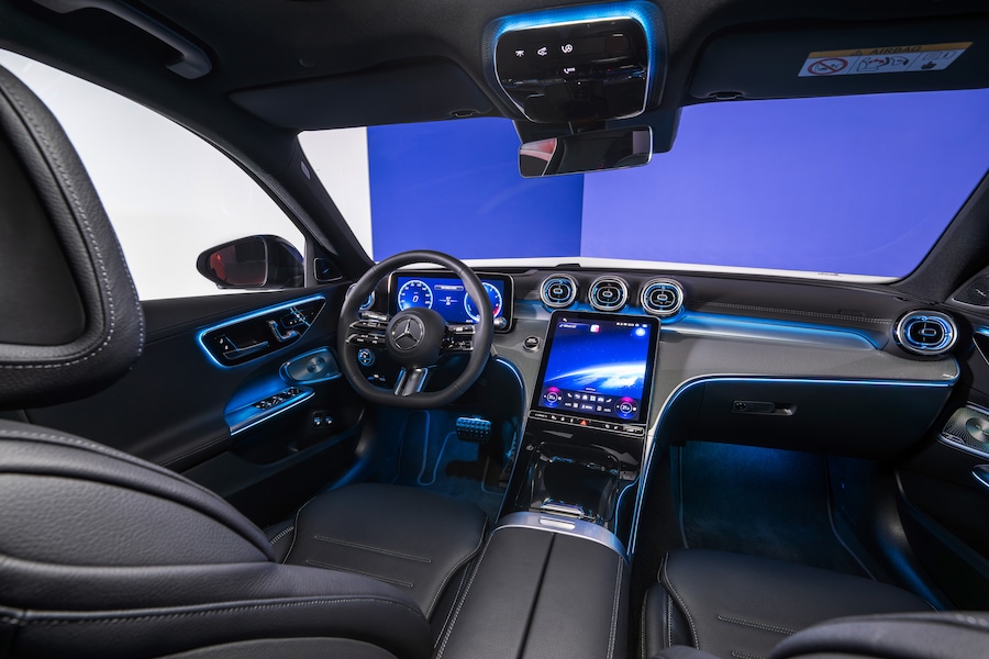  (Mercedes-Benz AG)