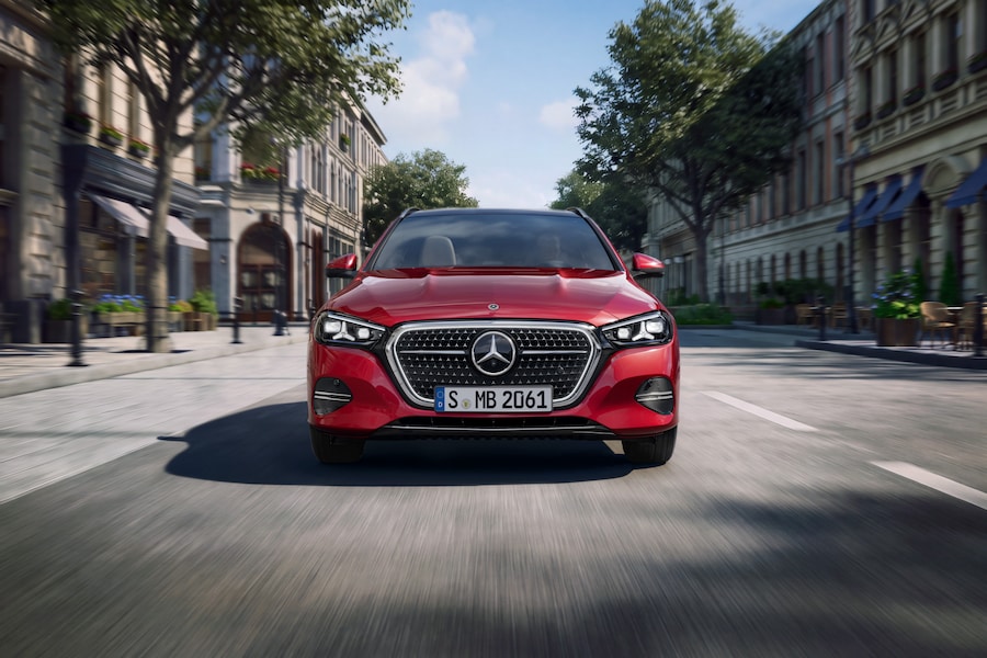  (Mercedes-Benz AG)