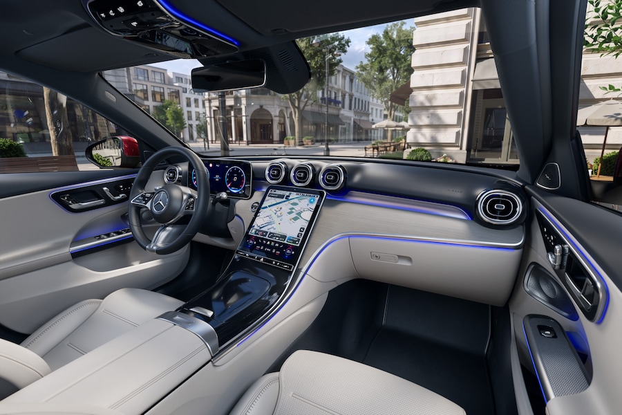  (Mercedes-Benz AG)