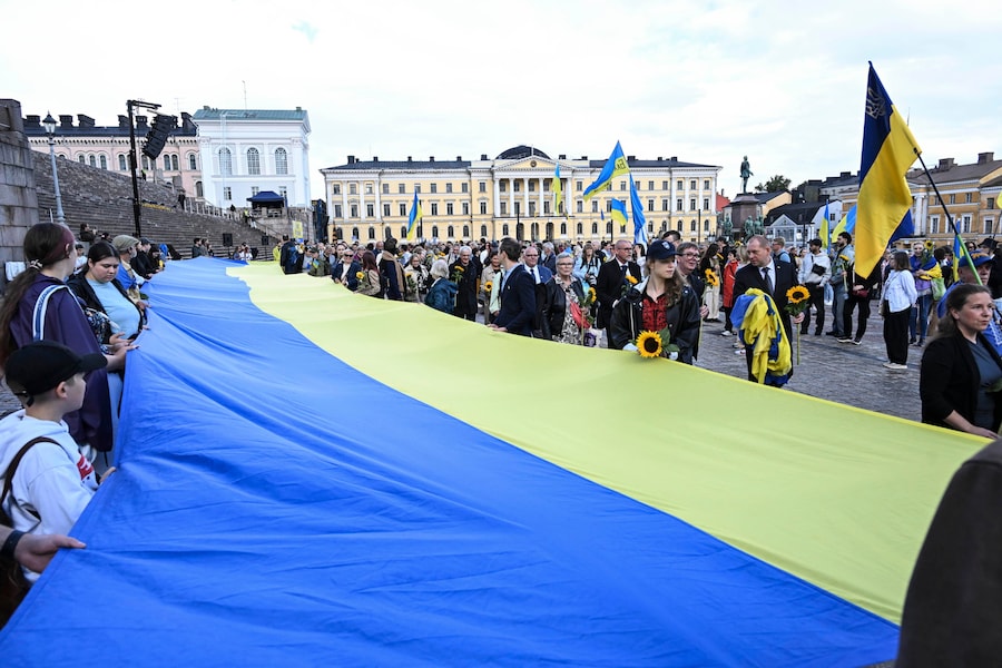 La manifestazione in occasione della Festa dell’Indipendenza dell’Ucraina a Helsinki, in Finlandia, il 24 agosto 2026. L (EPA)