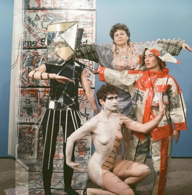 Da sinistra a destra: Vereny Kyselka, Gabriele Göbel, Ingrid Plöttner, Monika Andres; Erfurt, 1989. Courtesy Künstlerinnengruppe Erfurt. © Gabriele Stötzer (Christiane Wagner)