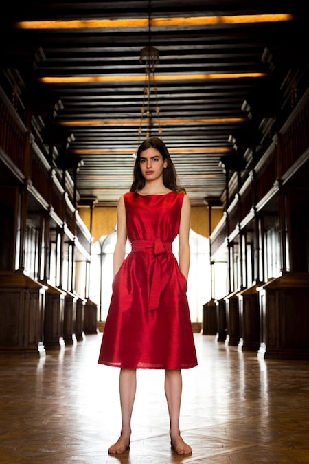 La sartoria continuerà a essere una grande leva. La moda che imbastisce «trasforma chi indossa e chi la crea», combatte stereotipi ed etichette e difende il valore inestimabile dell’artigianato.