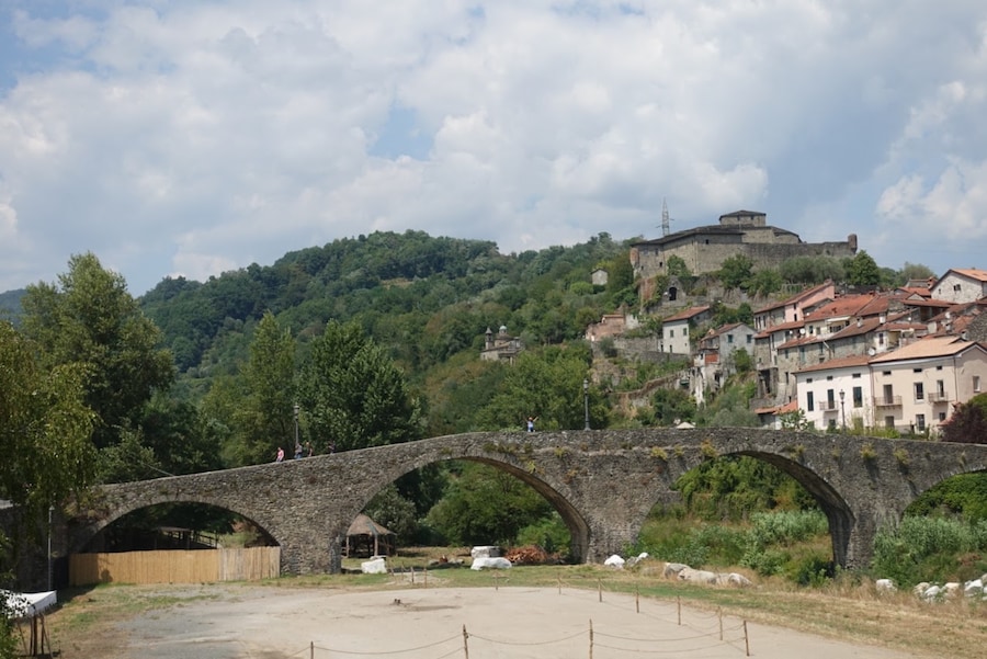 Pontremoli, il ponte sul torrente Verde