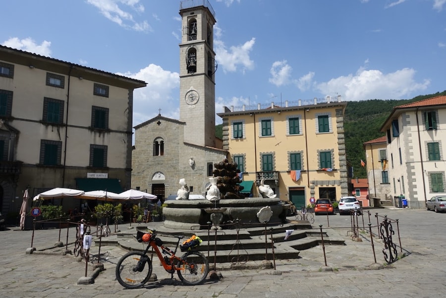 Fivizzano, Piazza Medicea