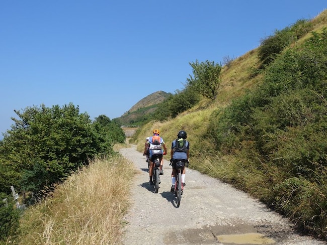 Tra Appennini, Apuane e Mar Ligure: il giro della Lunigiana in bici