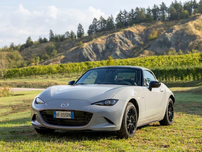 Mazda MX-5, le foto della versione 2027