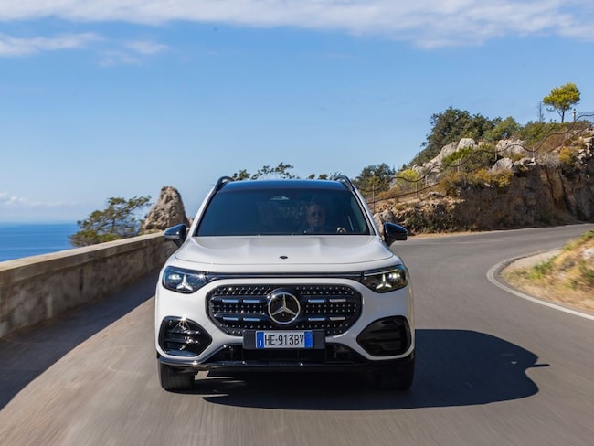 Mercedes GLB Hybrid, le foto della prova