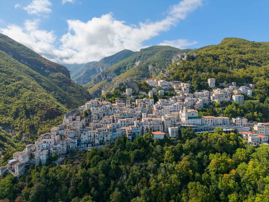 Pennapiedimonte (CH), borgo, foto Katia Camplone FAI