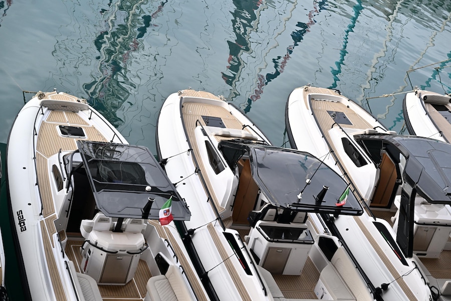 Alcune vedute delle barche e yacht nella giornata di apertura della 66ma edizione del Salone Nautico Internazionale dal 1 al 6 ottobre, Genova, 01 ottobre 2026. ANSA/LUCA ZENNARO +NPK+ (ANSA)