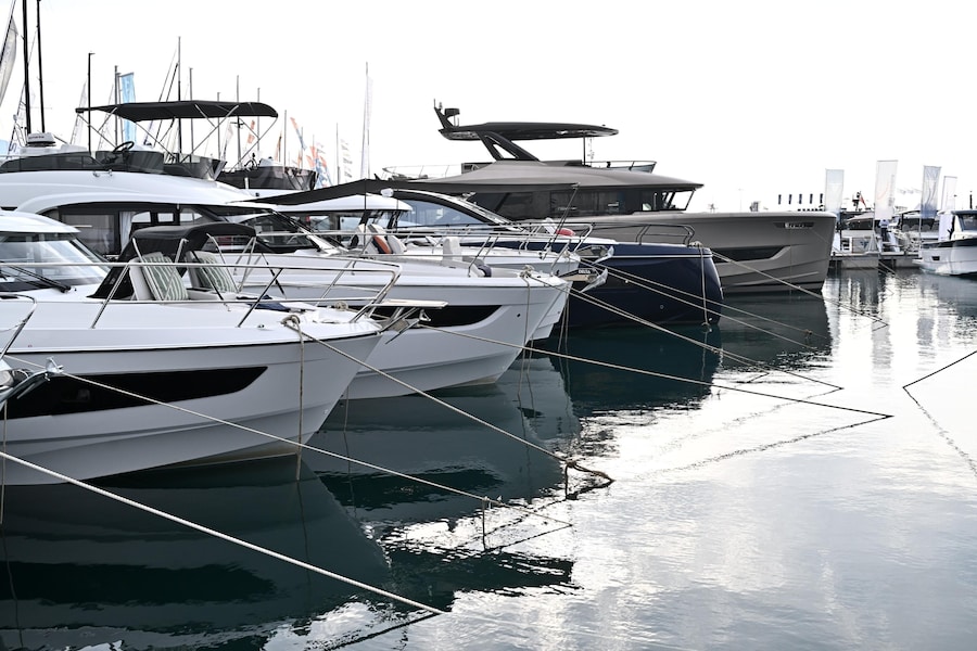 Alcune vedute delle barche e yacht nella giornata di apertura della 66ma edizione del Salone Nautico Internazionale dal 1 al 6 ottobre, Genova, 01 ottobre 2026. ANSA/LUCA ZENNARO +NPK+ (ANSA)