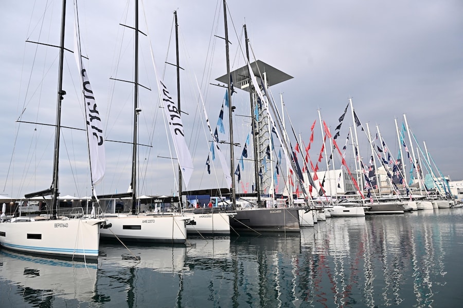 Alcune vedute delle barche e yacht nella giornata di apertura della 66ma edizione del Salone Nautico Internazionale dal 1 al 6 ottobre, Genova, 01 ottobre 2026. ANSA/LUCA ZENNARO +NPK+ (ANSA)