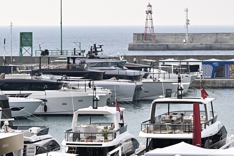 Alcune vedute delle barche e yacht nella giornata di apertura della 66ma edizione del Salone Nautico Internazionale dal 1 al 6 ottobre, Genova, 01 ottobre 2026. ANSA/LUCA ZENNARO +NPK+ (ANSA)