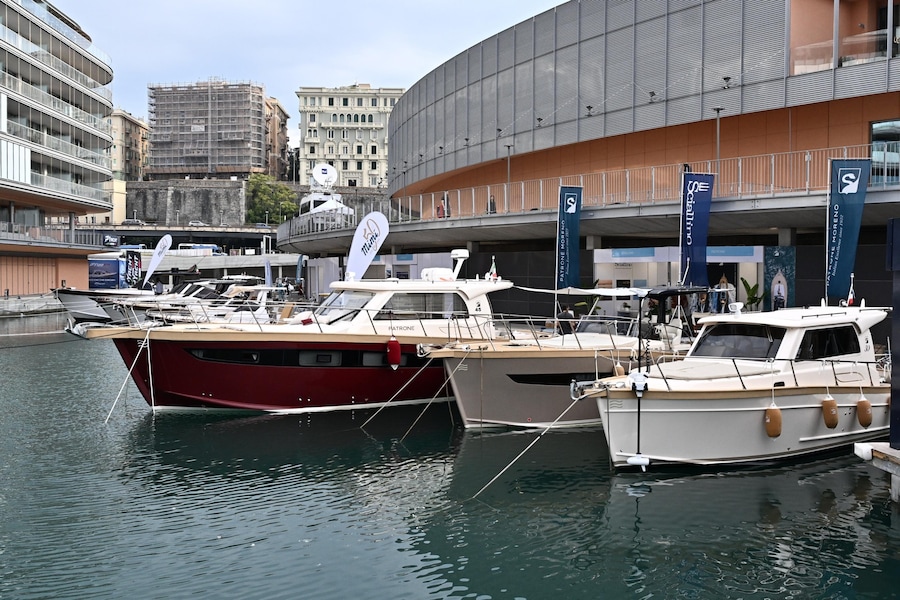 Alcune vedute delle barche e yacht nella giornata di apertura della 66ma edizione del Salone Nautico Internazionale dal 1 al 6 ottobre, Genova, 01 ottobre 2026. ANSA/LUCA ZENNARO +NPK+ (ANSA)