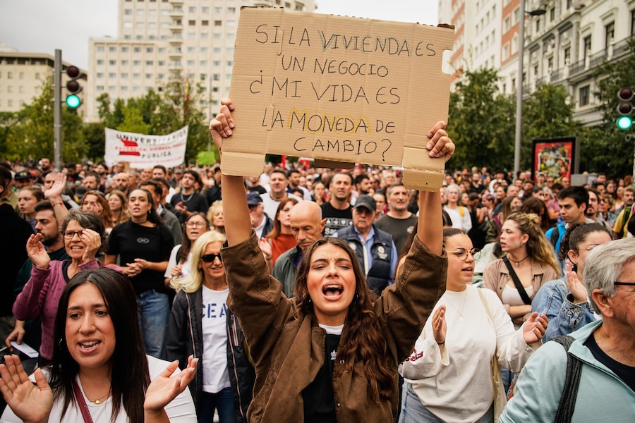  (APN)