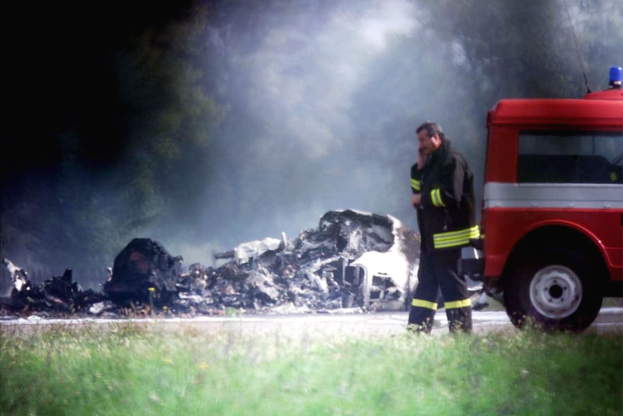 I resti del Cessna dopo l'incidente. ((Ansa))