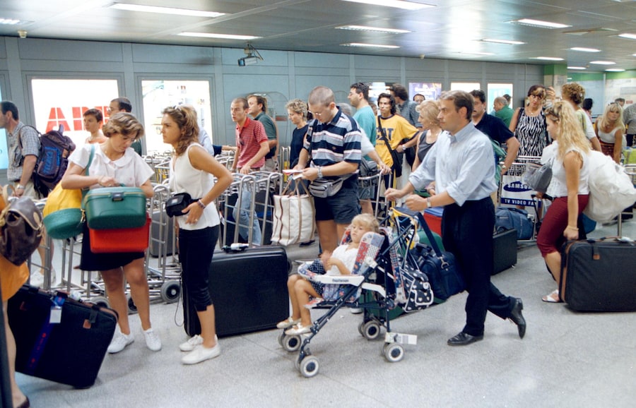 Un’immagine dell’aeroporto di Linate negli ultimi anni ’90.