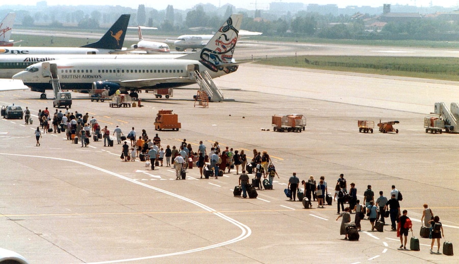 Un'immagine dell'aeroporto di Linate negli ultimi anni ’90.