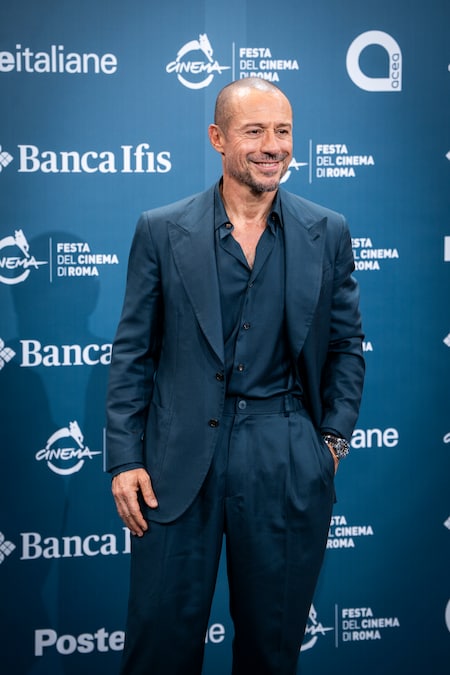 Stefano Accorsi (Giulia Mobili)