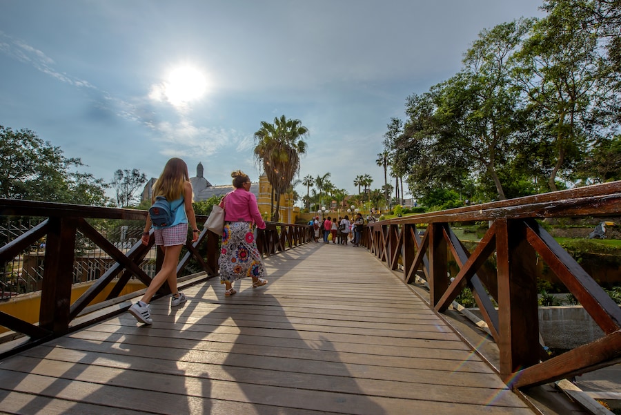 Puente de los Suspiros en el distrito de Barranco (© Michell León / PROMPERÚ)