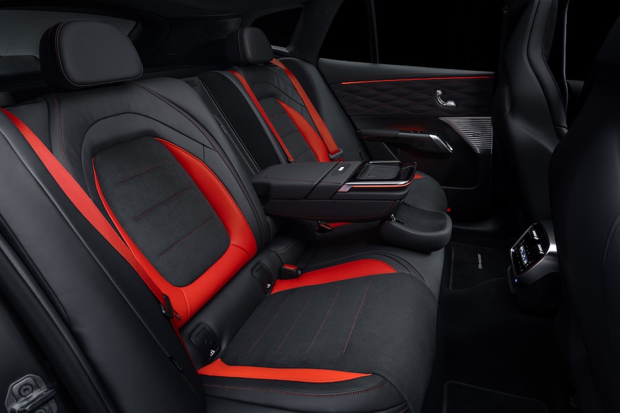 Der neue Mercedes-AMG GT SUV, Affalterbach, 2026. Mercedes-AMG GT 55 SUV | Energieverbrauch kombiniert 23,8-21,2 kWh/100 km | CO2 Emissionen kombiniert 0 g/km | CO2-Klasse: A // The all-new Mercedes-AMG GT SUV, Affalterbach, 2026. Mercedes-AMG GT 55 SUV | Combined energy consumption 23.8-21.2 kWh/100 km | Combined CO₂ emissions 0 g/km | CO₂ class: A