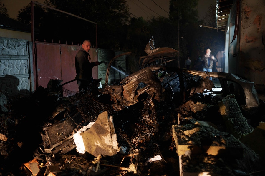 (AP Photo/Evgeniy Maloletka) (APN)