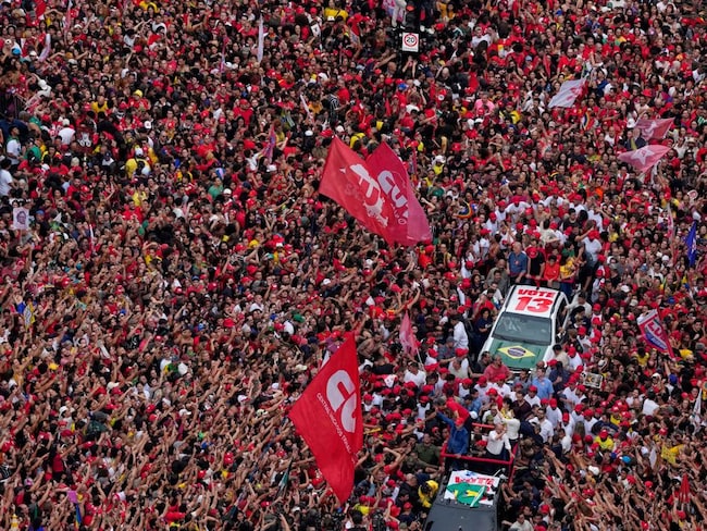 Brasile, Lula rieletto presidente: le immagini della festa
